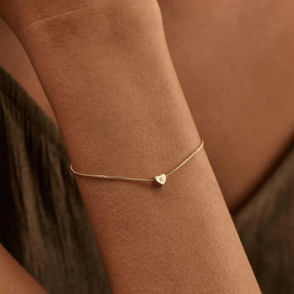 Personalizovaný náramek se srdíčkem a iniciálou