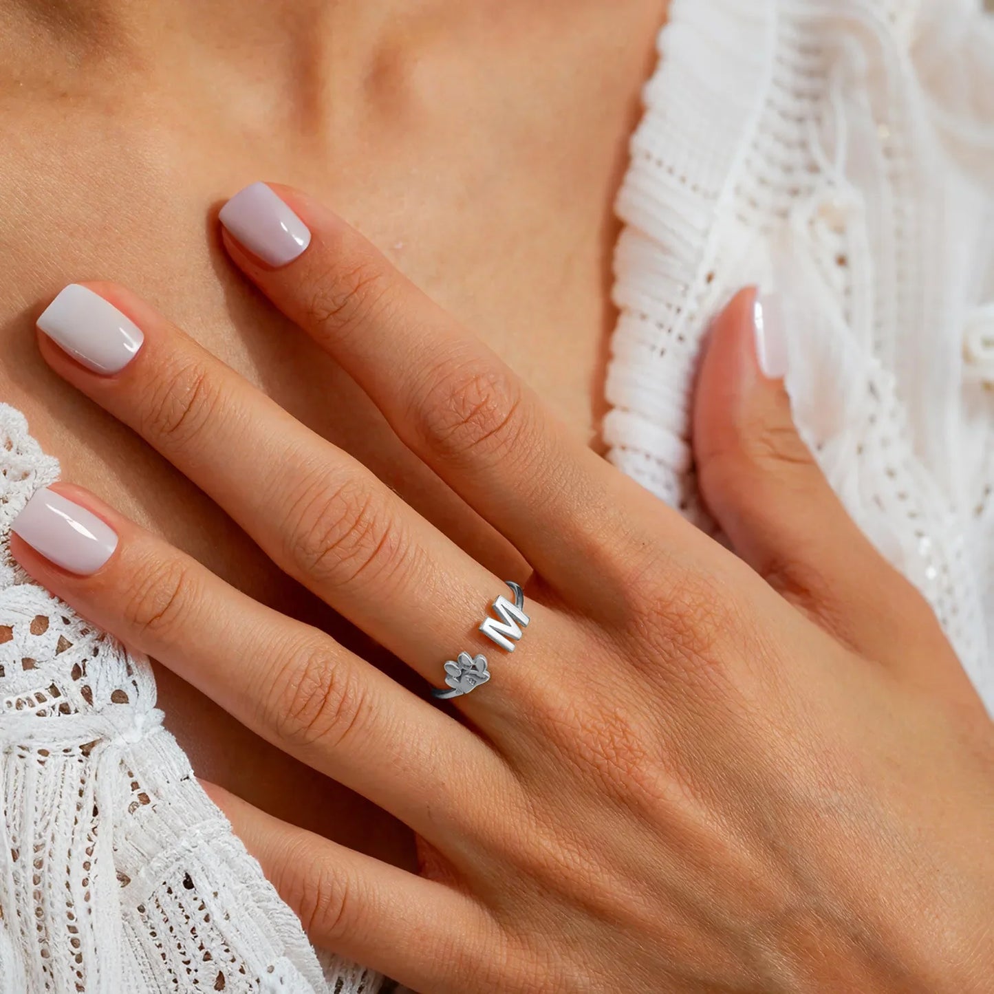 Personalizovaný prsten s iniciálami domácího mazlíčka